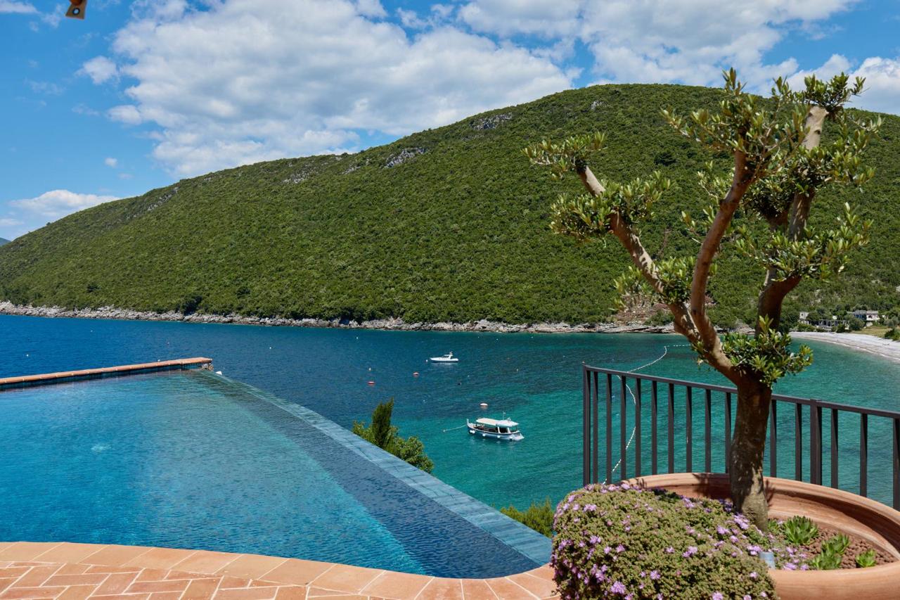  Image of Villa - 3 Bedrooms - 3 Bathrooms for Residential For Sale in Herceg-Novi-Lustica-Montenegro, Image 10